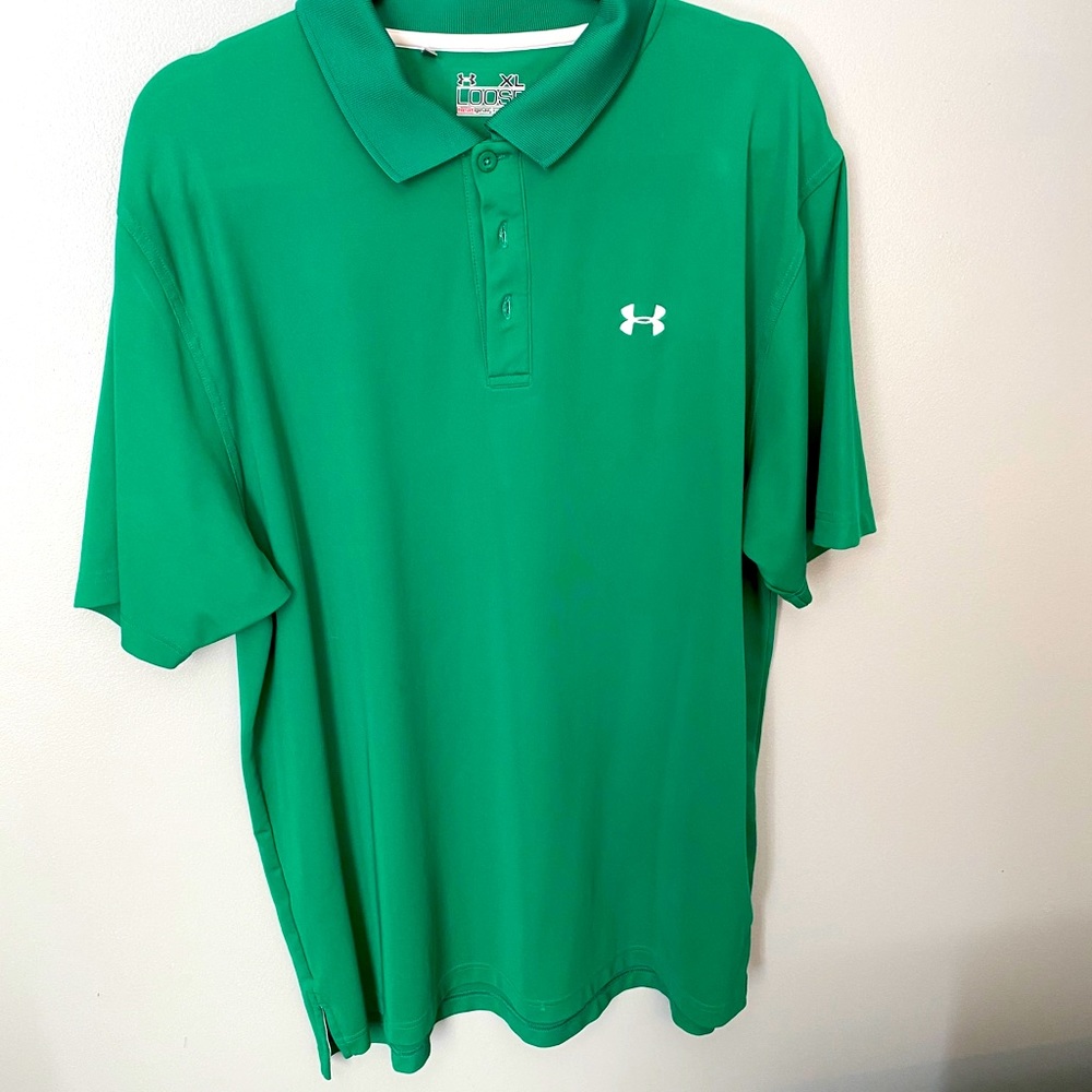 Men’s Under Armour XL Heatgear golf shirt.